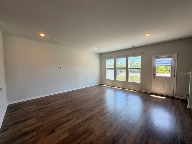 Foto del edificio - 2451 Salem Creek Ct