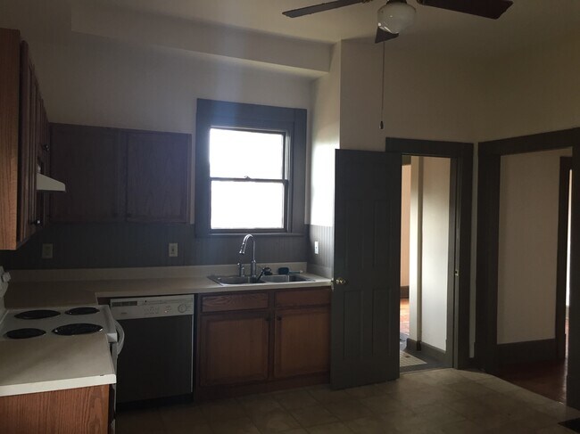Foto del edificio - 920 Stewart St
