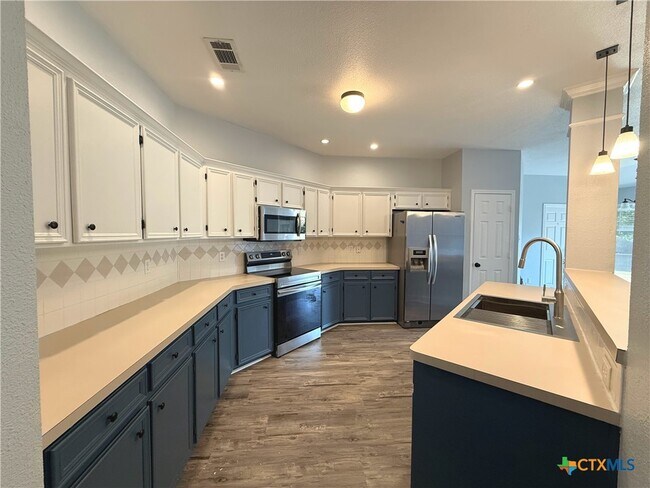 Foto del edificio - 106 Snake Dance Dr