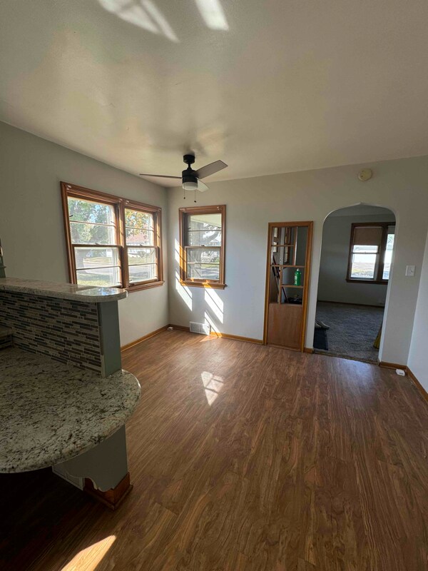 Foto del edificio - 2072 Mohawk Ave