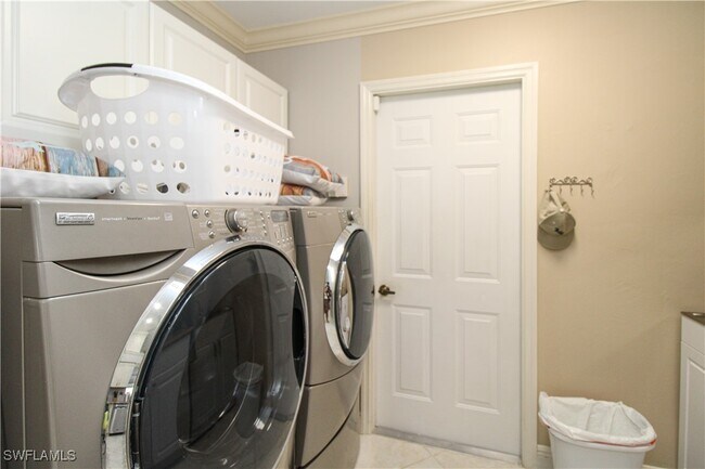 Foto del edificio - 333 Wentworth Ct