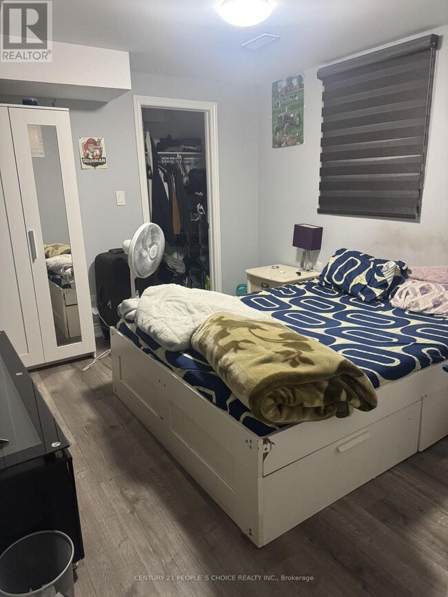 Building Photo - 9 Facet St