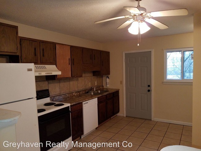 Building Photo - 1680 Hamlet Dr
