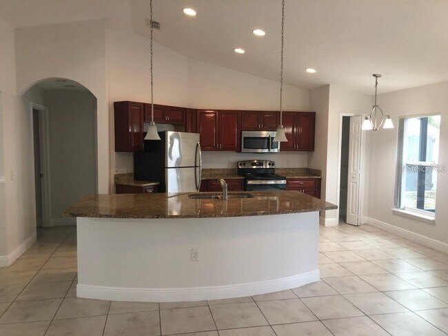 Foto del edificio - 33 Willow Ln