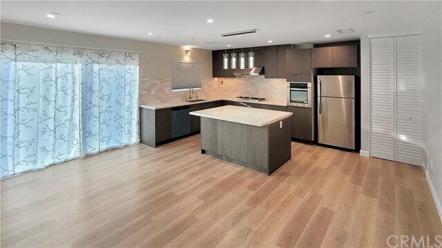 Foto del edificio - 2525 Midwickhill Dr