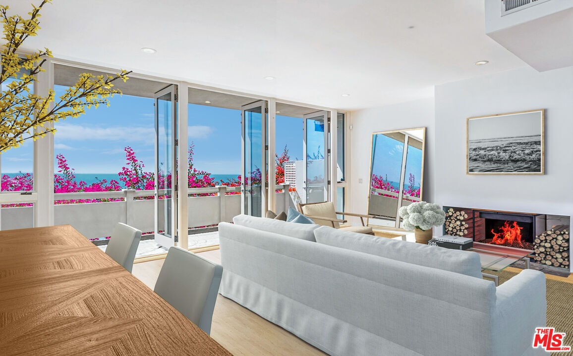 27400 E Pacific Coast Hwy Unit 102, Malibu, CA 90265 Room for Rent in Malibu, CA