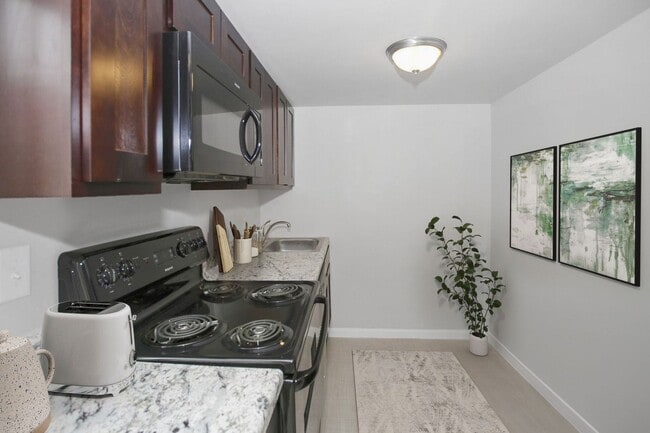 Interior Photo - Broadway Townhomes