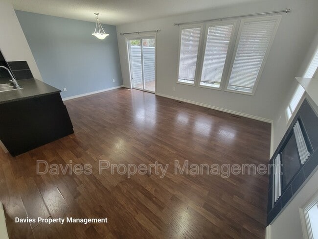 Building Photo - 3209 Whitelaw Dr NW