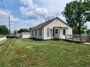 Building Photo - 501 Cowgill St