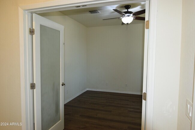 Foto del edificio - 28519 N 23rd Dr