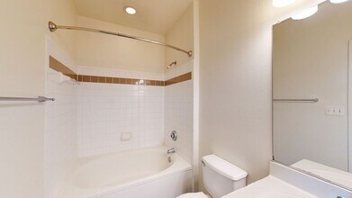 Interior Photo - The Courts at Dulles