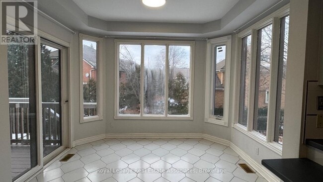 Building Photo - 2501 Mississauga Rd