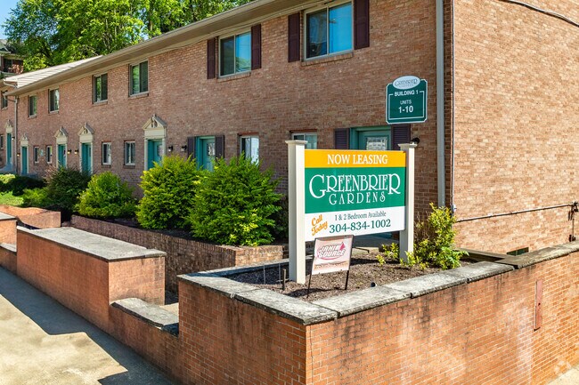 Foto del edificio - Greenbriar Gardens