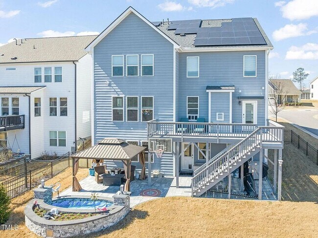 Building Photo - Stunning 5 Bedroom, 4.5 Bathroom House in Wake Forest