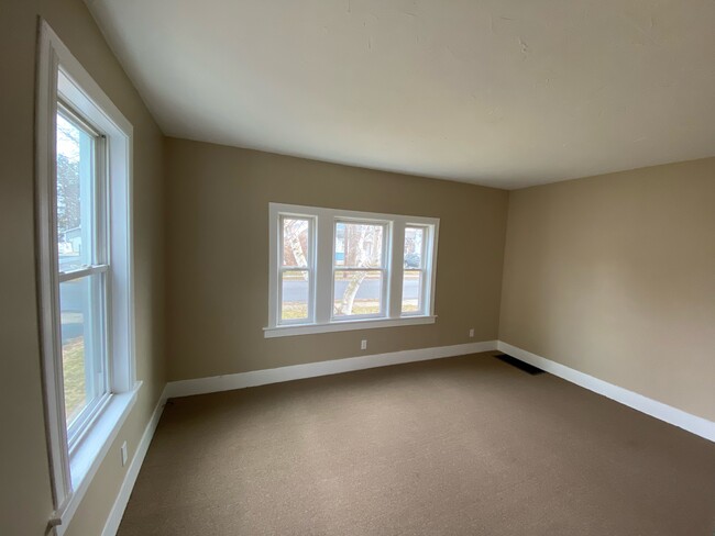 Living Room - 21 Elm St