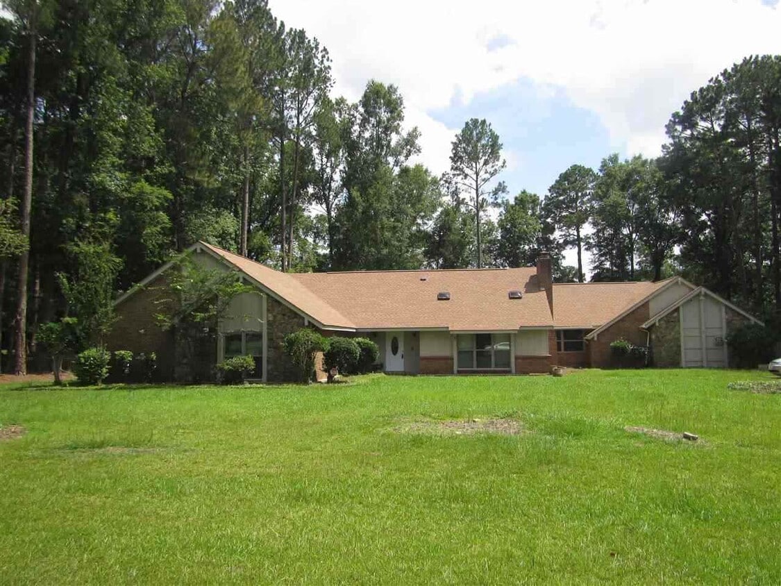 65 Sandalwood Dr, Madison, MS 39110 House Rental in Madison, MS