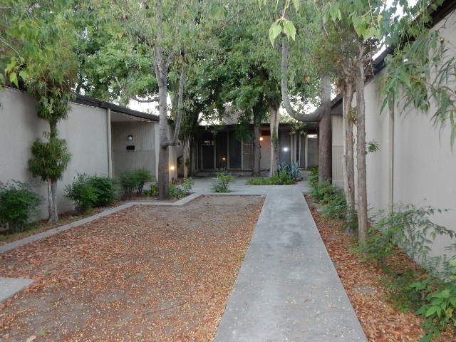 Building Photo - Maroa Lanai Apartments