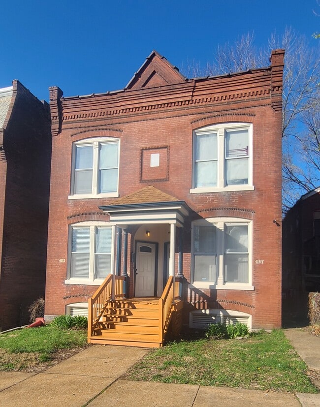 Building Photo - 4315 N 19th St