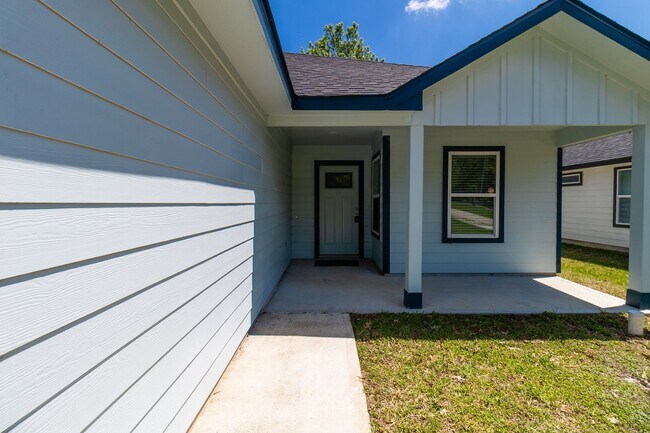 Building Photo - 3461 Sam Houston Rd