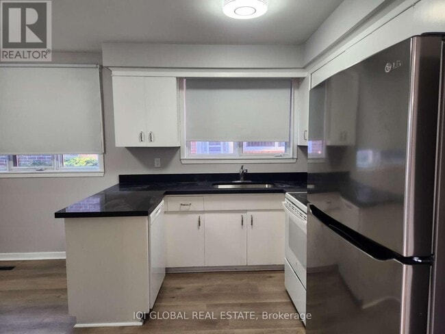 Building Photo - 2143 Linby St