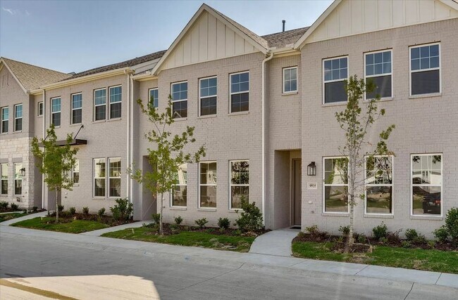 Building Photo - 9935 Schramm St