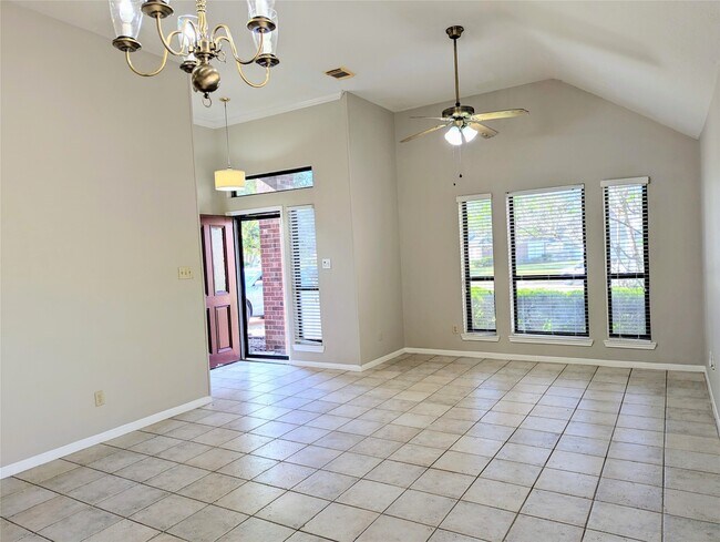 Foto del edificio - 13623 Bonilla Ln