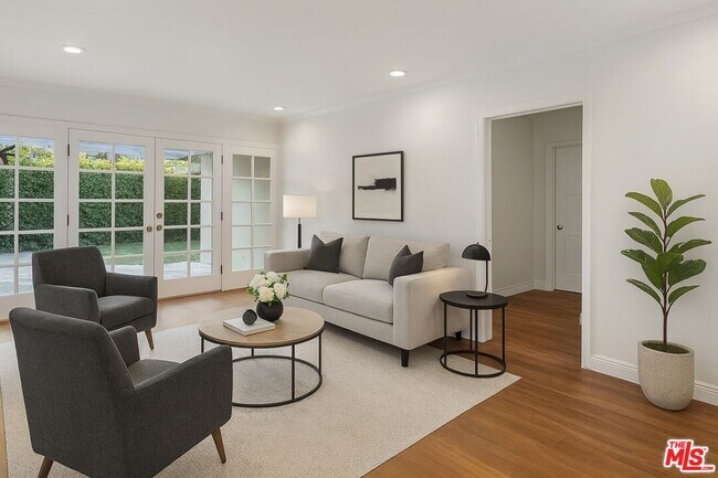 Foto del edificio - 10517 Holman Ave