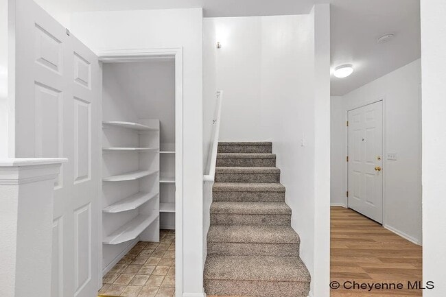 Building Photo - 523 W 3rd St