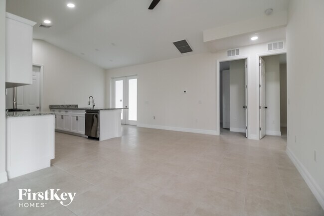 Building Photo - 711 Nimitz Blvd