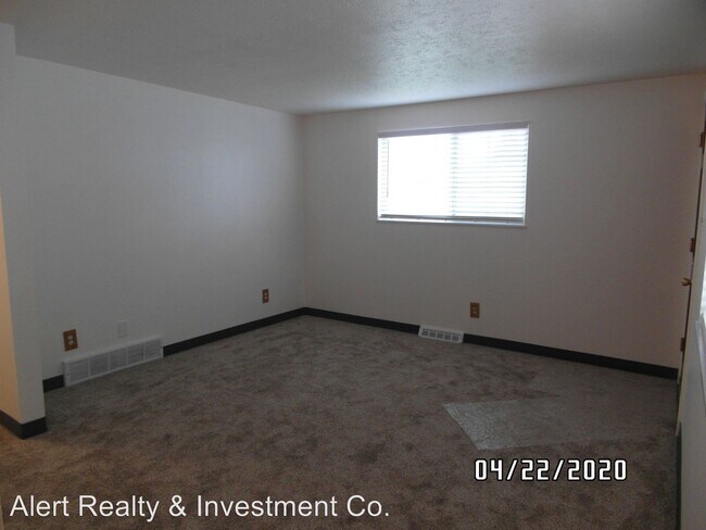 Building Photo - 1641-1643 Willodene Dr