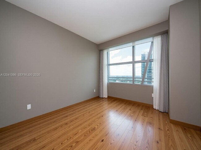 Foto del edificio - 1395 Brickell Ave