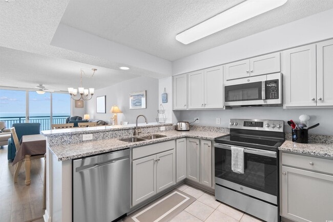 Building Photo - 3805 S Ocean Blvd