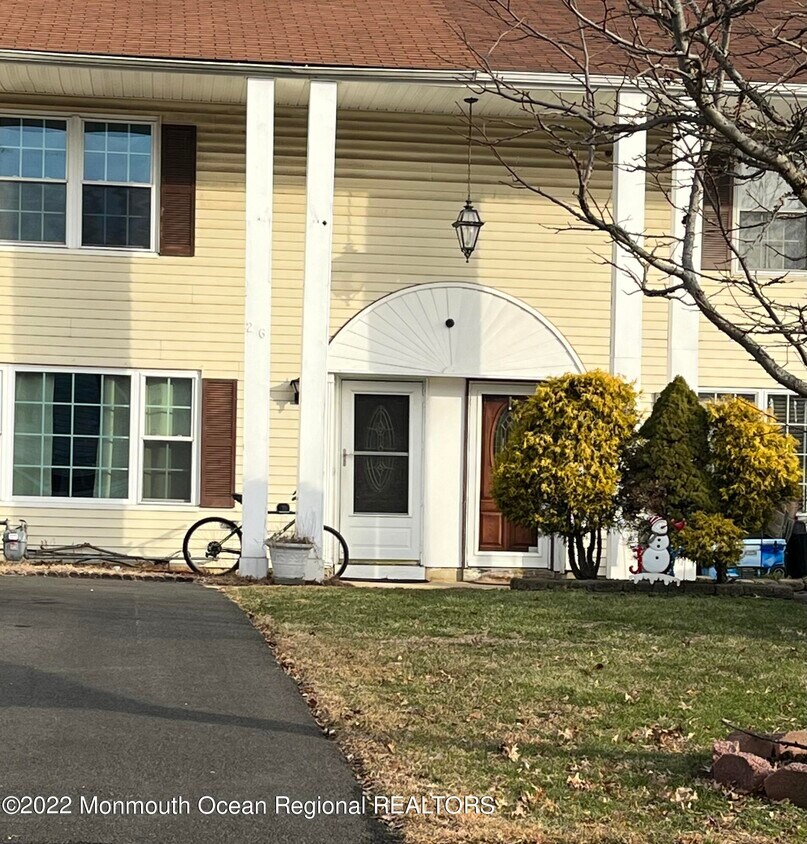 Primary Photo - 26 Fieldcrest Way