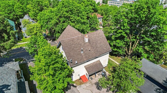 Foto del edificio - 407 S Aurora St