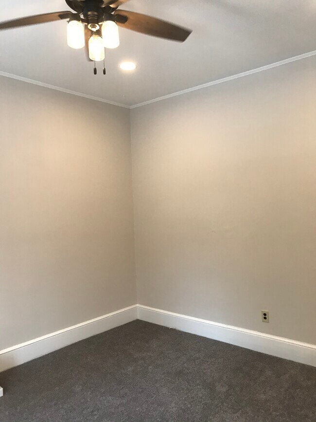 49 Chestnut St Unit A, Haddonfield, NJ 08033 Apartments in Haddonfield, NJ