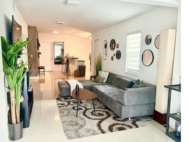 Foto del edificio - 3132 NW 43rd St