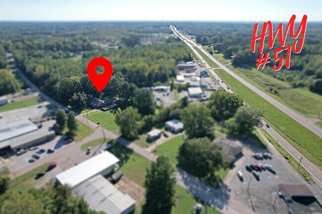 Building Photo - 2119 Tipton Rd