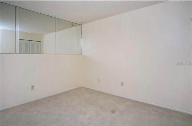 Building Photo - 3245 Candle Ridge Dr