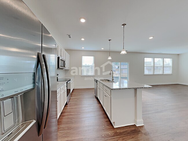 Building Photo - 3219 Brierhill Rd