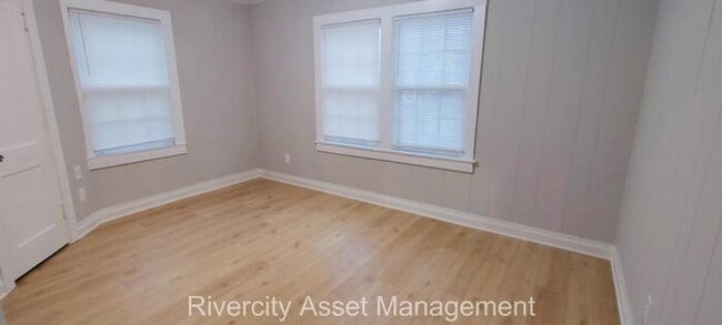 Building Photo - This Home Won't Be Vacant Long!!!!! Section 8 Friendly!!!! PRICE DROP !!!