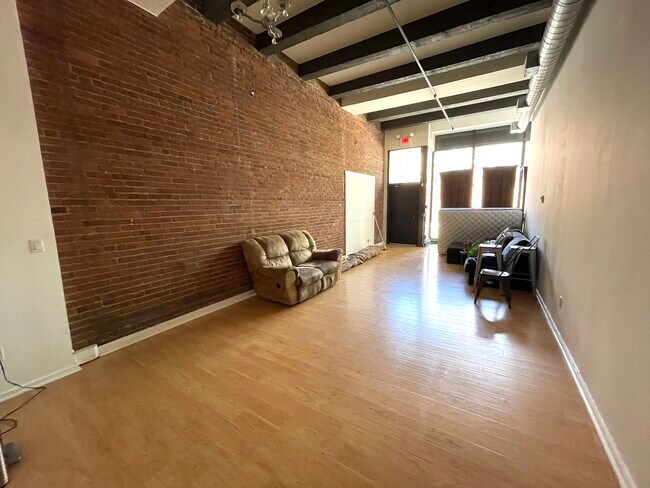 Foto del edificio - 252 Friend St