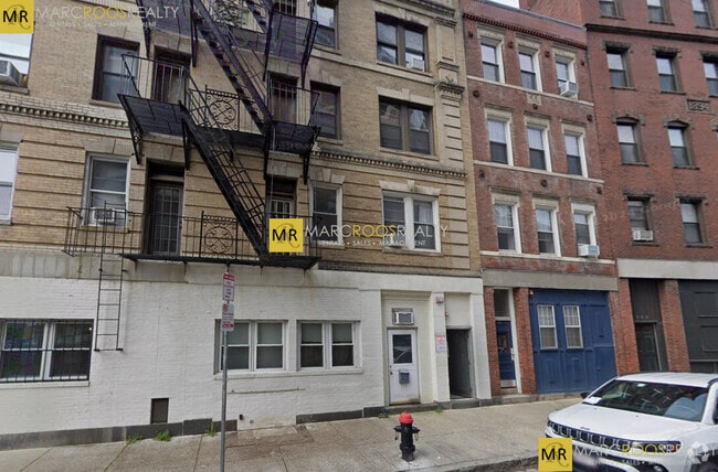 Building Photo - 336 North St