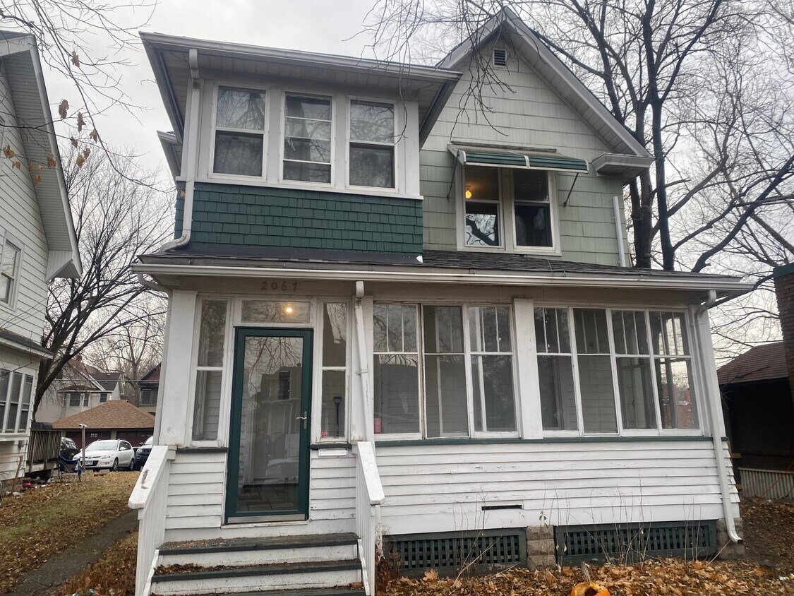 2067 Dayton Ave, Saint Paul, MN 55104 House for Rent in Saint Paul