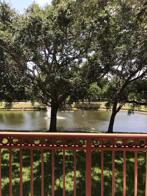 Foto del edificio - 2034  Alta Meadows Lane 1304