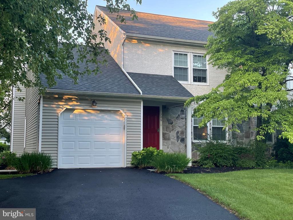 Foto principal - 788 Bradford Terrace