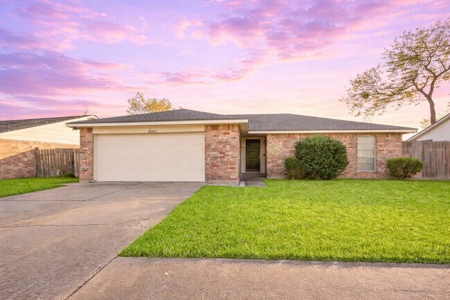 Building Photo - 9907 Towne Tower Ln