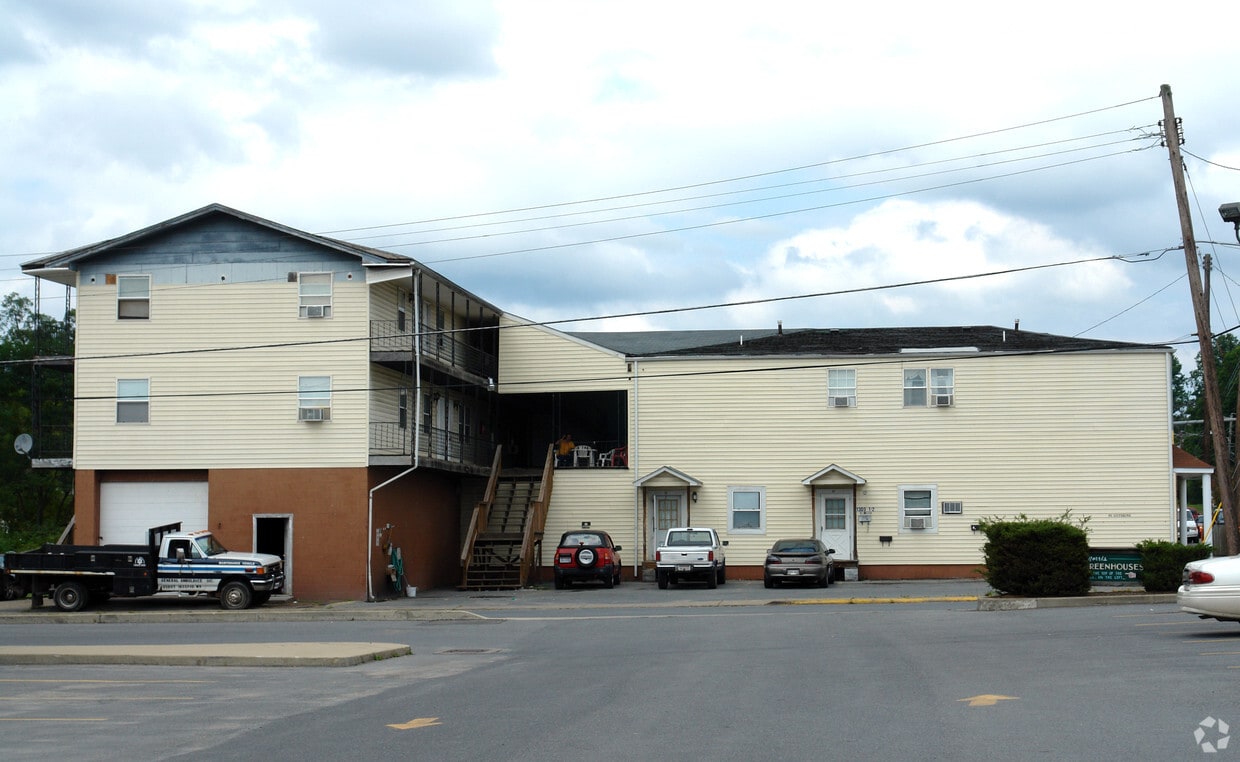 Building Photo - 1309 E Main St