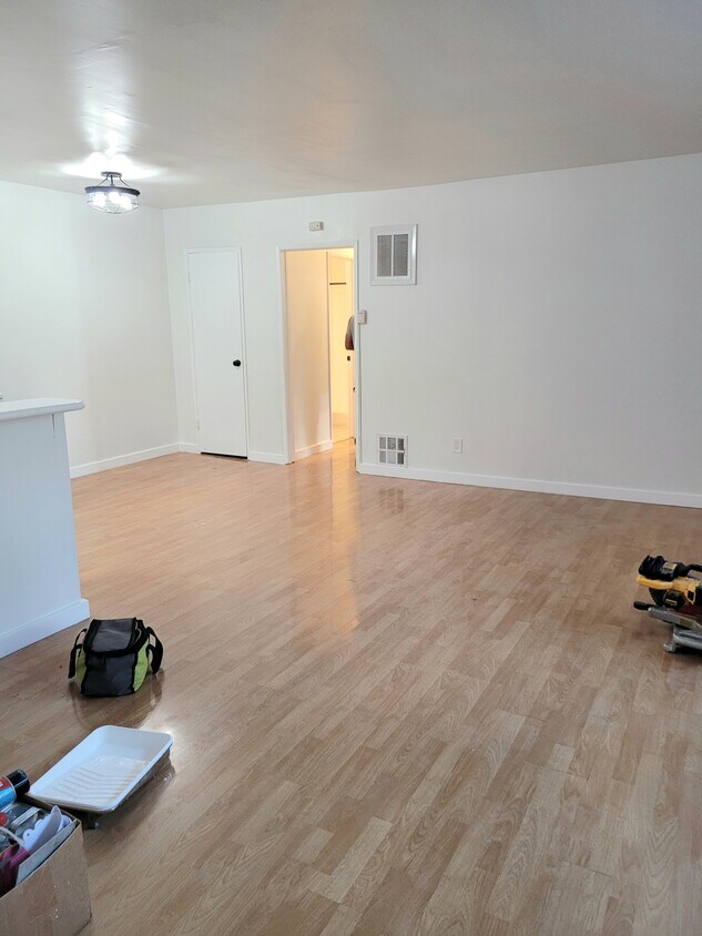 Foto principal - 3650 Monon St