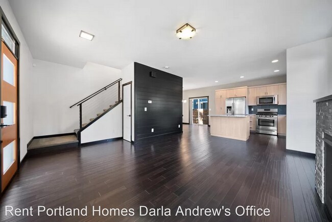 Building Photo - 3 br, 2.5 bath House - 6509 SE 62nd Avenue