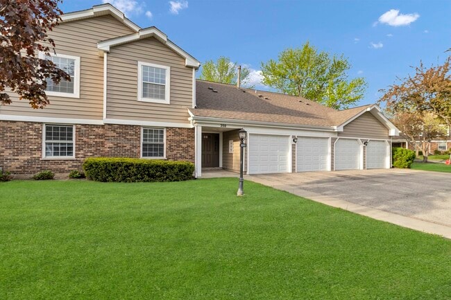 Building Photo - 350 Newgate Ct